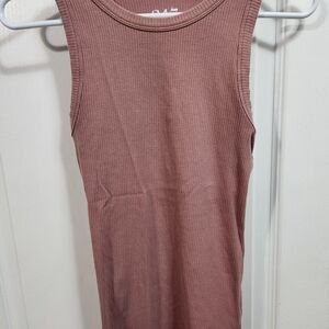 Ribbed Sleeveless Top in Mauve